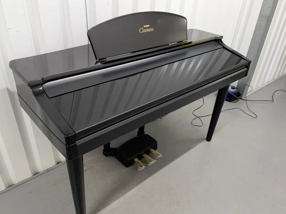 Yamaha Clavinova CVP-107 digital piano arranger glossy dark rosewood stock 26356, photo 3 of 5