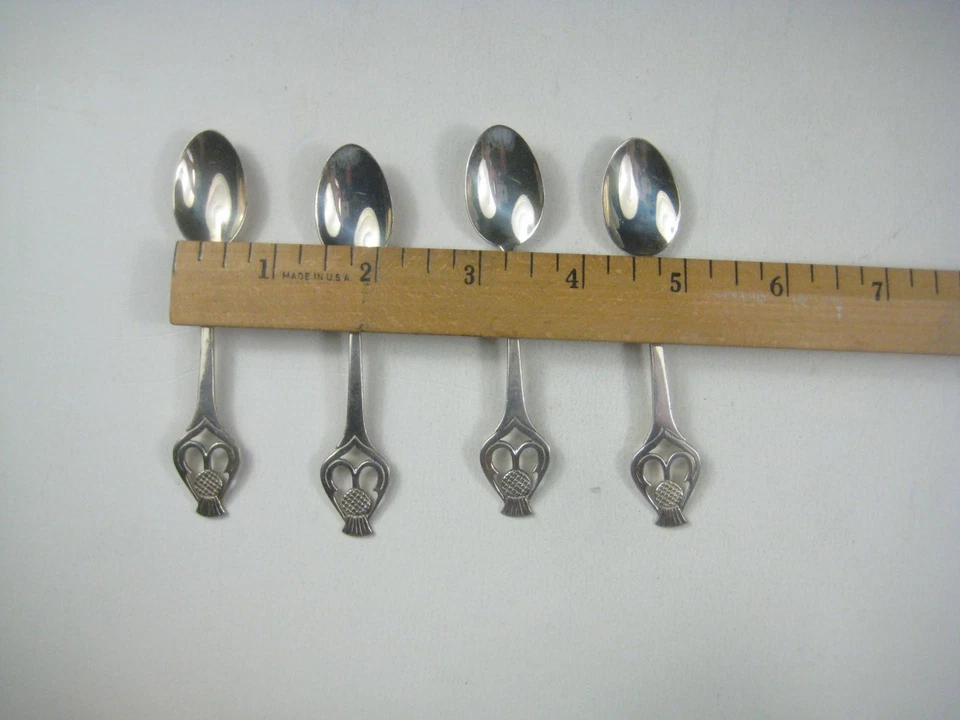 Juego de 4 cucharaditas plateadas vintage diseño cardo firmadas Foto 3 de 4