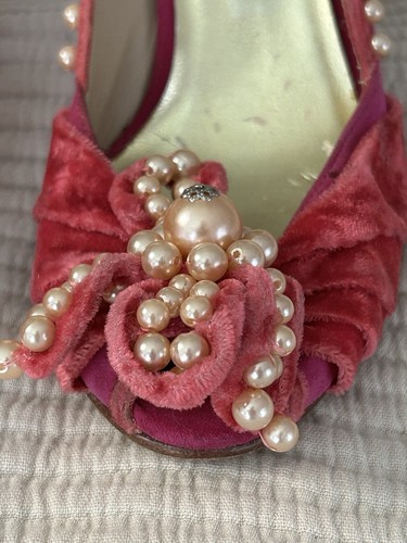Beverly Feldman Rosa Fucsia Terciopelo Peep Toe Legalmente Rubio 3” Tacones EE. UU. 6 Flores - Imagen 12 de 13