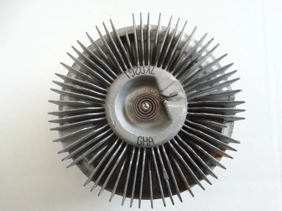 SILVERADO SIERRA 2500HD DURAMAX DIESEL LMM FAN CLUTCH 2007-2010 / 15102145 U-1 Foto 4 de 4