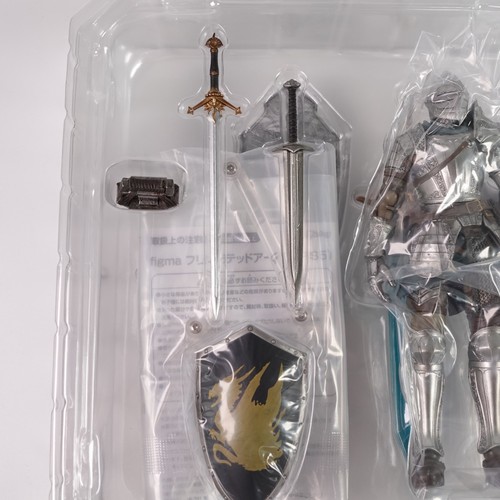 figma Demons Souls PS5 Fluted Armor Non-Scale Plastic Figure Used Good Smile - Picture 10 of 11