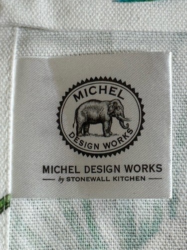 Michel Design Works White Spruce & Pinecones Kitchen Towels Set of 2 Cotton NWOT - Picture 7 of 8