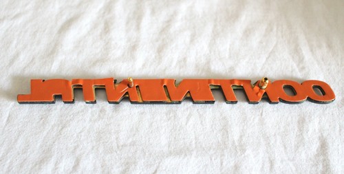 1995 - 1996 LINCOLN "CONTINENTAL" 24K GOLD PLATED REAR EMBLEM A - F50Y5442528B - Picture 2 of 4