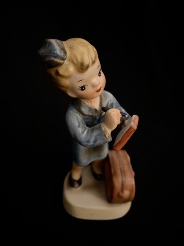 1957 Lefton Geo Z. Lefton “Stewardess” 050 Figurine - Picture 4 of 5