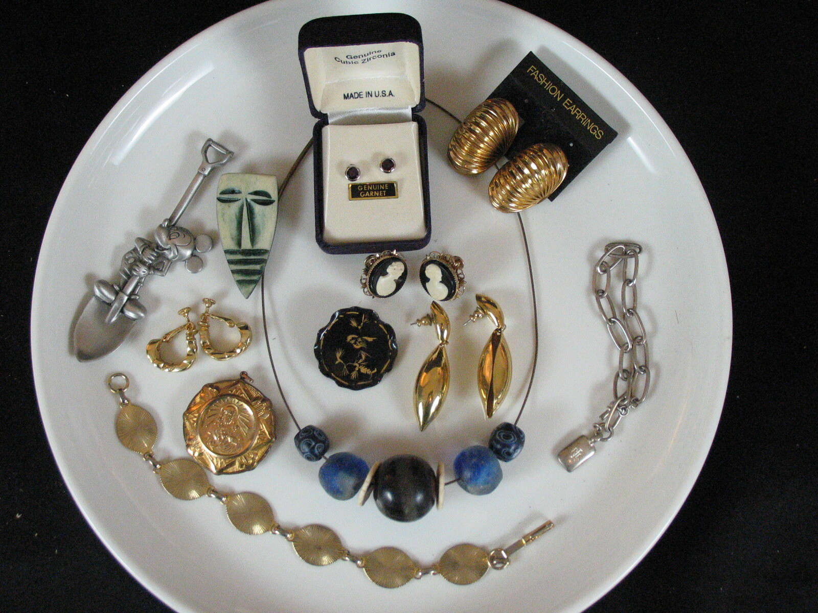 Vintage Estate Junk Drawer Lot Jewelry Collection… - image 1