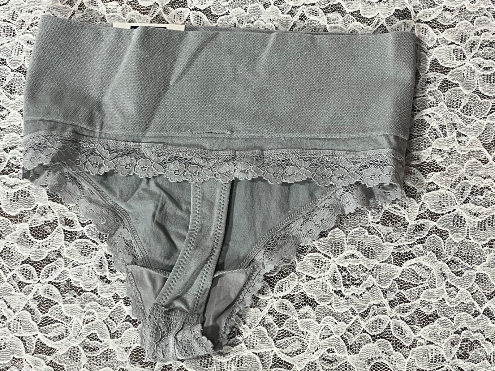 Picture 4 of 10