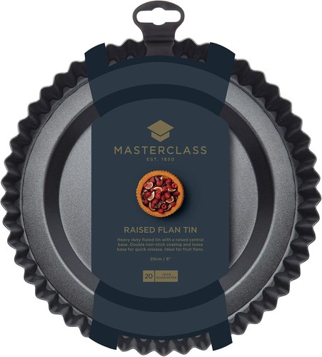 Masterclass Non-Stick Raised Fluted Sponge Flan Tin with Loose Base, 20 Cm (8") - Picture 3 of 8