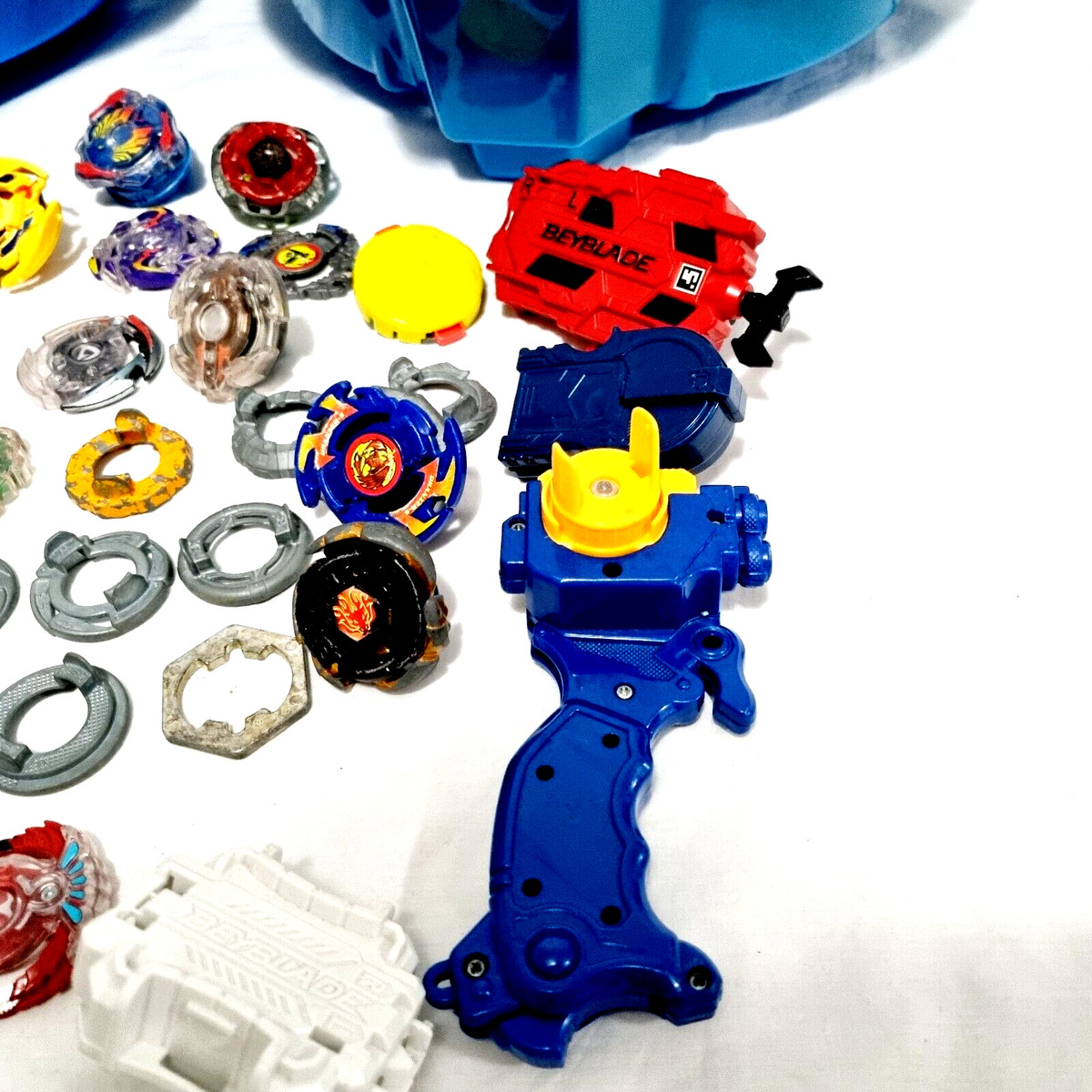 Bulk beyblades deals