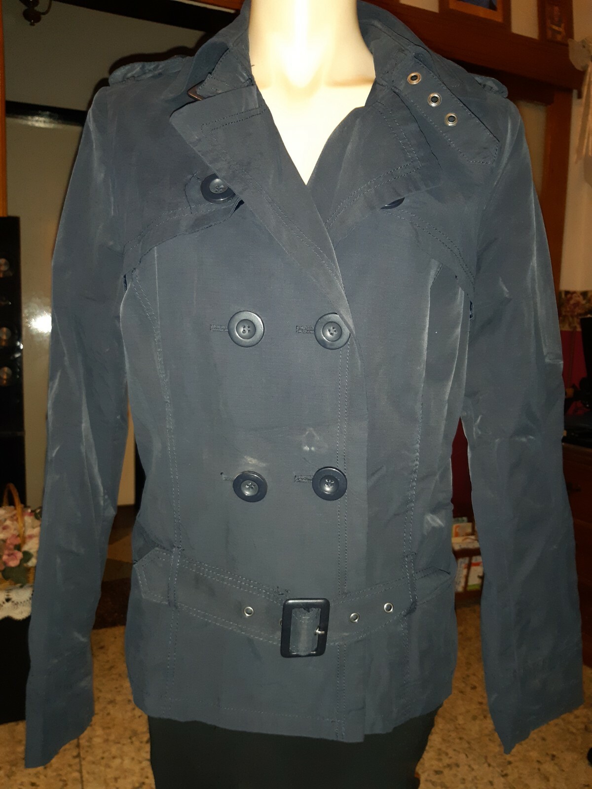 Picture 1 of 3