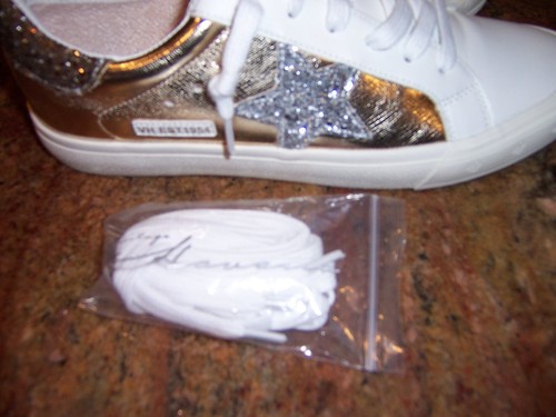 NIB Bloomingdales Sneakers Shoes Sz 9 Women’s Vintage Havana Est 1954 Gold Star - Picture 9 of 11