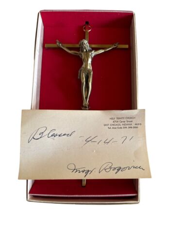 Goldtone Wall Crucifix Blessed by Monseigneur Paul Bogovich Holy Trinity Church - Picture 4 of 7