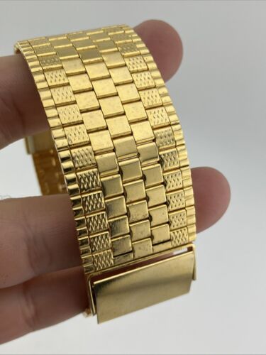 Rilcona Men 31mm Watch 18k Gold ElectroPlated Gold Dial Square 7" Bracelet- RUNS - Picture 12 of 21
