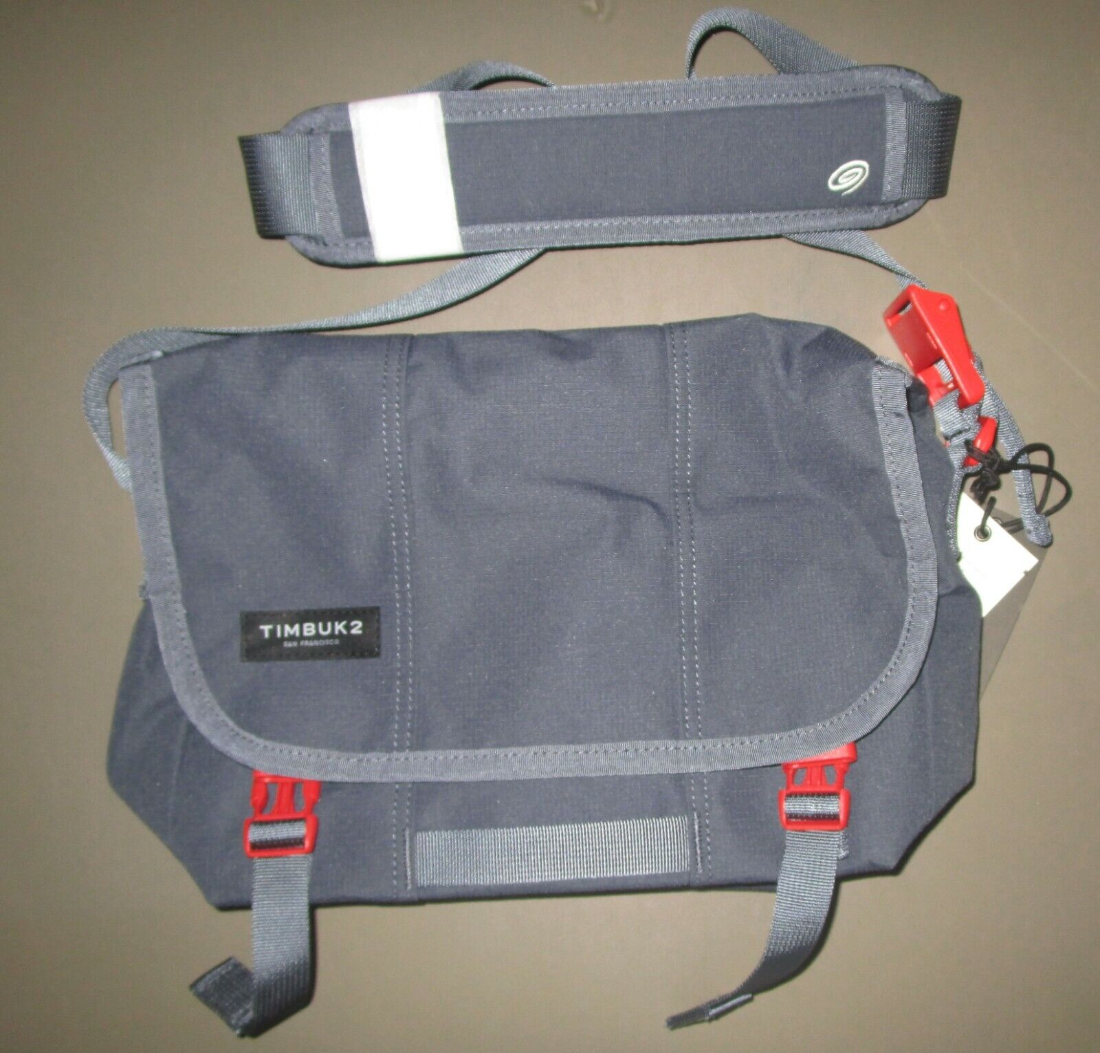 Timbuk2 Xs Granite Flame Flight Classic Messenger Bag For Sale Online Ebay