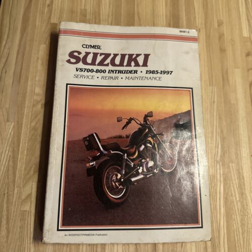 Suzuki VS700-800 Intruder, 1985-1997 by Intertec Publishing Corporation Staff...