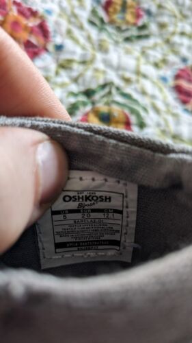 Zapatos grises Oshkosh B'Gosh niño pequeño talla 5 - Imagen 8 de 8