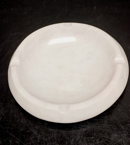 Vtg Solid Alabaster Marble 4 Notch Finger Large Round Cigar Table Ashtray 8" - Picture 4 of 10