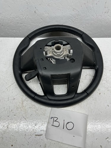 Toyota Hilux steering wheel multi function leather 2017-2022 - Picture 3 of 3