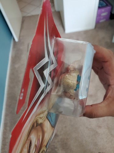 Charlotte Flair signierte WWE Actionfigur Serie 71, mit JSA Zertifikat - Bild 6 von 10