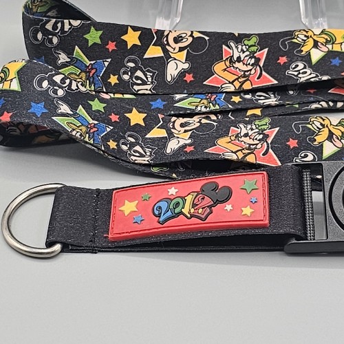 Disney Disneyland Vacation Club Mickey and Minnie Mouse Pin Lot 2012 Lanyard - Picture 11 of 11