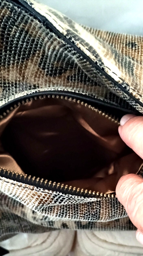Animal Print Ledertasche Chez Leder Original Chez Schultertasche - Bild 15 von 16