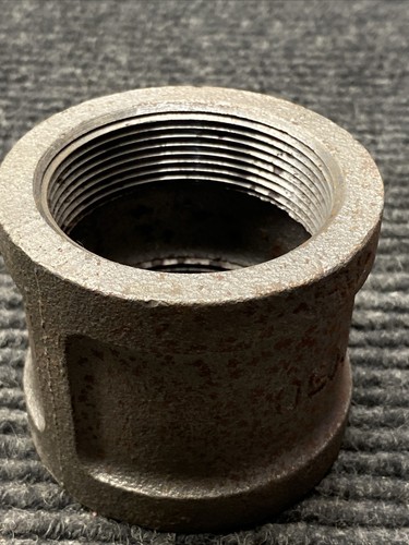 (1) NEW  WARD Made in USA 2"  Malleable Iron, Black Pipe Coupling - Bild 2 von 6