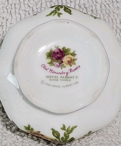Royal Albert Old Country Victorian Floral Roses Mini Tea Set 6-1 CupBroke Handle - Picture 6 of 13