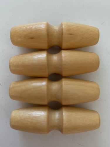 Four Large Wooden 4.5cm Toggle Buttons. Vintage 1980s. New. - Picture 1 of 3