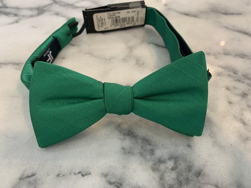 NWT JF J Ferrar Solid Green Jacquard Adjustable Pretied Bow Tie MSRP $30 - Picture 4 of 7