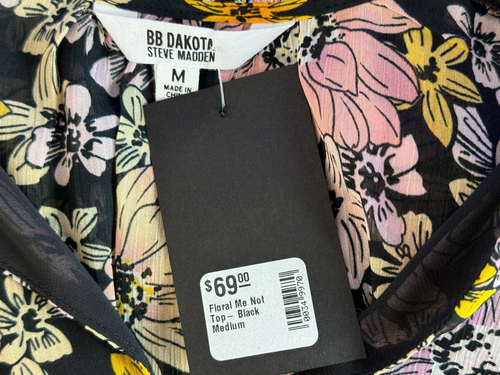 BB DAKOTA Floral Me Not Top Women M NWT $69 Long Sleeve Lined Blouse V-neck - Picture 5 of 17