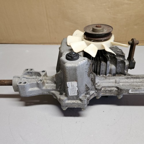 John Deere L110 Riding Lawn Mower Transmission Transaxle Hydrostatic AM131575 - Picture 3 of 20