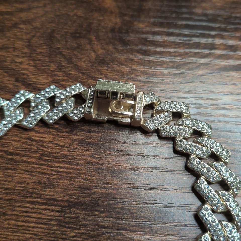 Collar de cadena de eslabones cubanos de moissanita ancho helado 18 pulgadas de largo 20 mm de ancho dorado Foto 3 de 4