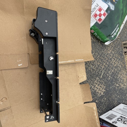 Minn Kota Riptide Ulterra 80 60” Shaft model # 135895 Trolling Motor Base Plate - Picture 4 of 4