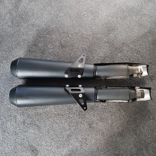 MOTO GUZZI V7 STEALTH ZGU 1036 COPPIA SILENZIATORI SCARICO NERO SATINATO - Foto 5 di 18