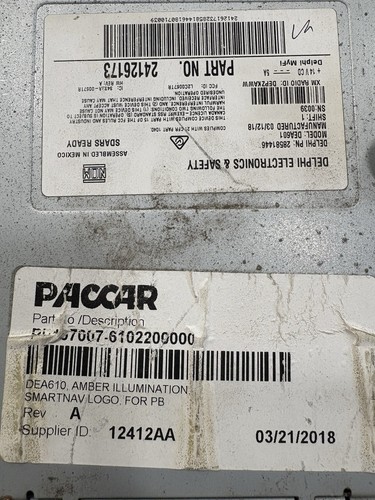 Paccar SMARTNAV DEA610 Radio PP107007-6102200000 With DEA601 PP107006 Screen - Picture 2 of 5
