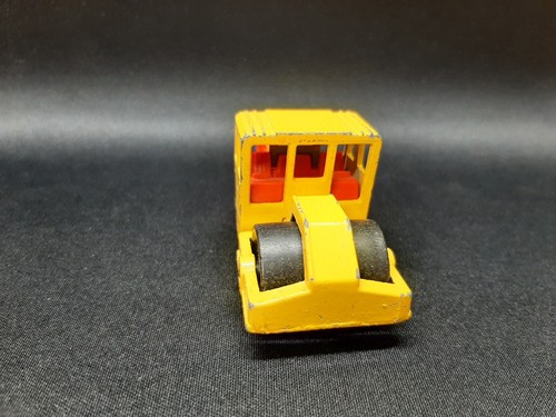 VTG Lesney Matchbox Superfast No. 72C Bomag Road Roller Yellow Hubs - Picture 3 of 7