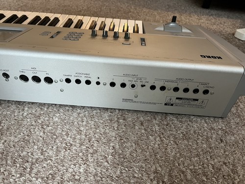 Korg TRITON 61 - Picture 2 of 9