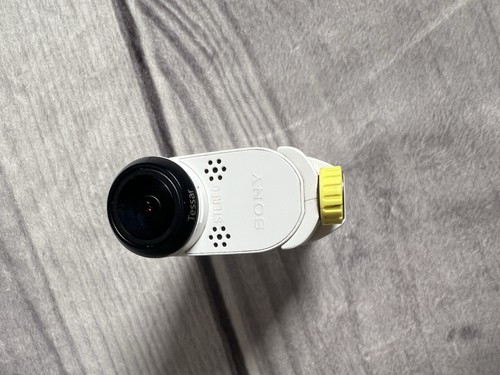 (2)Sony HDR-AS100V 13.5MP HD Splashproof Action Camera WiFi Exmor R Steady Shot - Picture 18 of 18