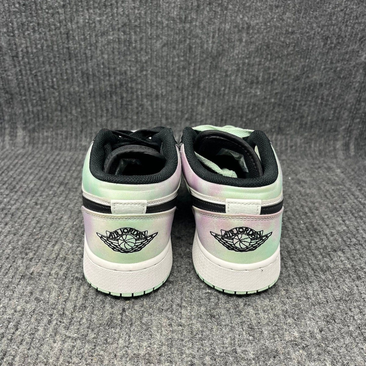 NIKE Air Jordan 1 ホワイト/ブラック/ミント AIR JORDAN 1 MID 54724-133 ホワイト/ピンク/ブラック