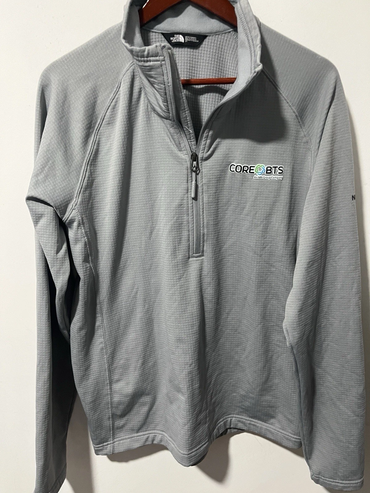 The North Face Core BTS 1/2 Zip Lightweight Thermal Jacket Sweatshirt Men’s L