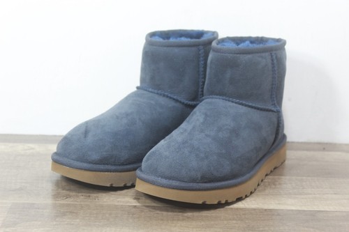 Botas de invierno UGG clásicas Mini II azules para mujer talla 6 M (MB-1757)