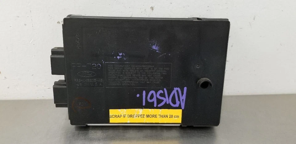 02 MÓDULO DE CONTROL MULTIFUNCIÓN FORD MUSTANG GT YR3314B205AB Foto 2 de 4