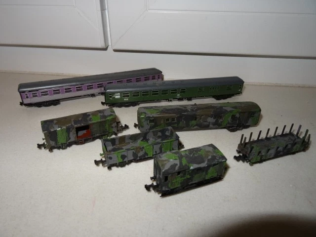 Spur N Minitrix etc. Konvolut  Güterwagen Militär