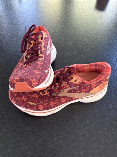 SELTENE Brooks Ghost 15 "Trot Happy" Thanksgiving Damen-Laufschuhe - Größe 9