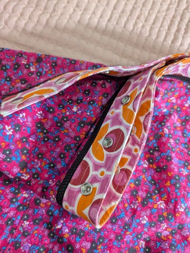 Falda Zand Amsterdam 4 en 1 Floral Reversible Ajustable Cintura a Presión con Bolsa - Imagen 8 de 11