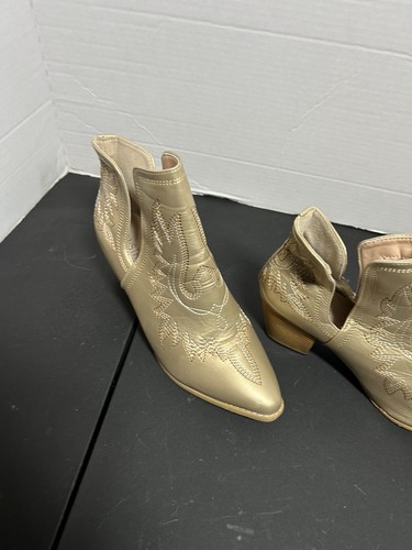 Tinstree Western Cream/Gold Ankle Booties Pointed Toe with heel Sz 10 - Picture 6 of 16