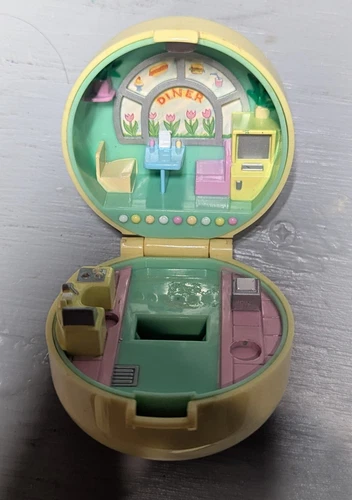 vintage 50's Diner compact only 1991 Bluebird Polly Pocket