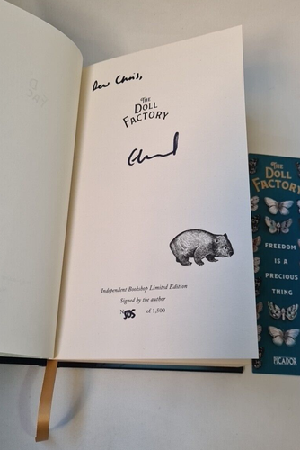 Signed Ltd First Edition THE DOLL FACTORY By Elizabeth Macneal No 505/1500 HB DJ - Foto 6 di 12