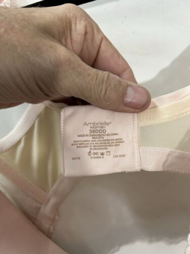 AMBRIELLE Underwire Padded Plunge Lace Bra Pink Sexy Size 38DDD - Picture 4 of 8