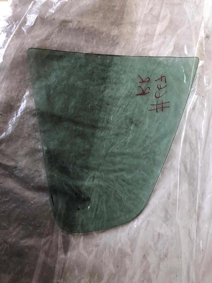 Volkswagen Jetta 2002 excepto GLI sedán puerta trasera ventana de vidrio conductor derecho derecho Foto 4 de 4