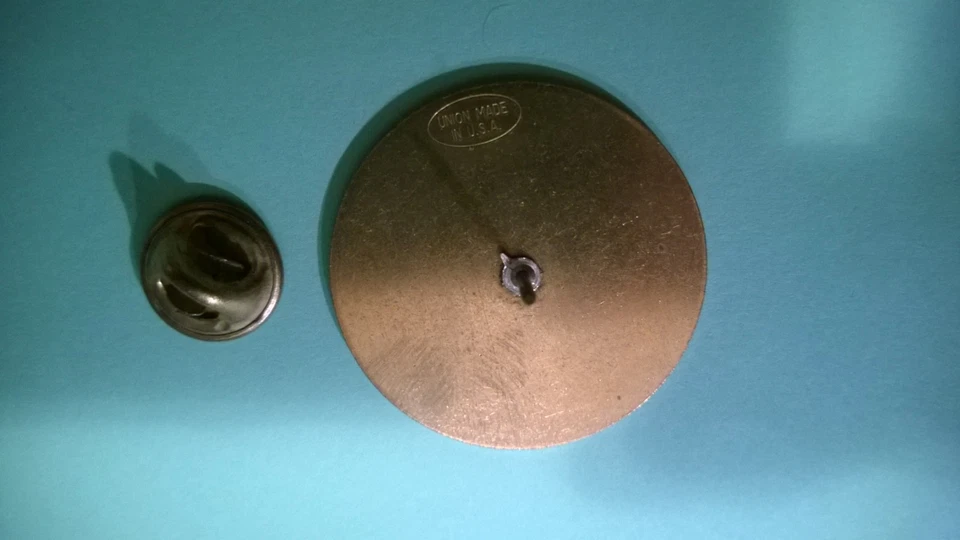 "YANKEES 1977 World Series" "Chase" Pin 1 1/4 "Made in USA - Image 3 of 4